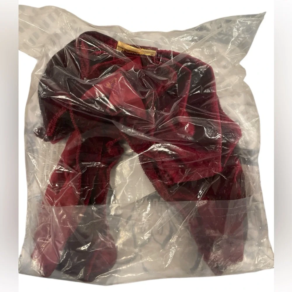 Pottery Barn Red Velvet Double Bow with Clip Set of 2 - Picture 4 of 5